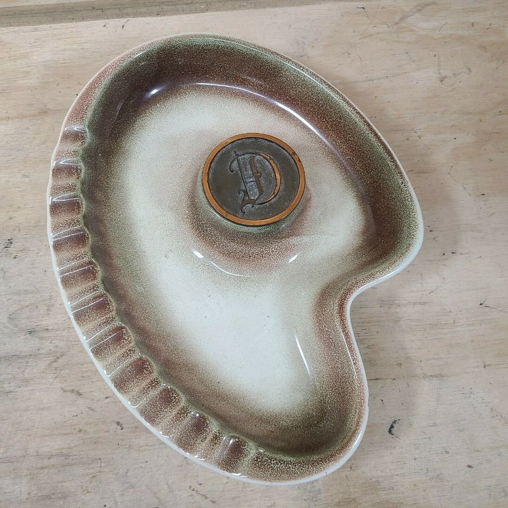 VTG Roseville Pottery THE HYDE PARK NO. 1970 USA ASHTRAY 8 x 10 1/2"‎ Monogram D